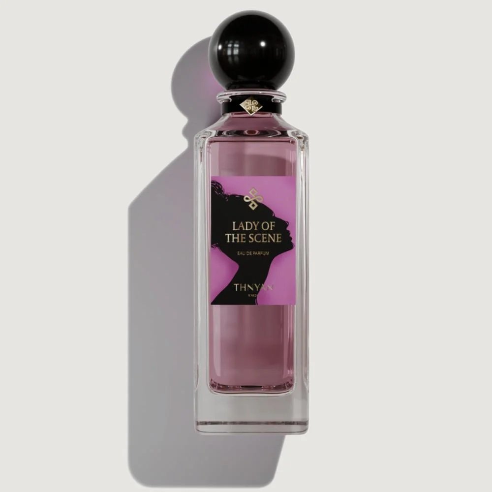 عطر سيدة المشهد من ثنيان – 125 مل | للنساء